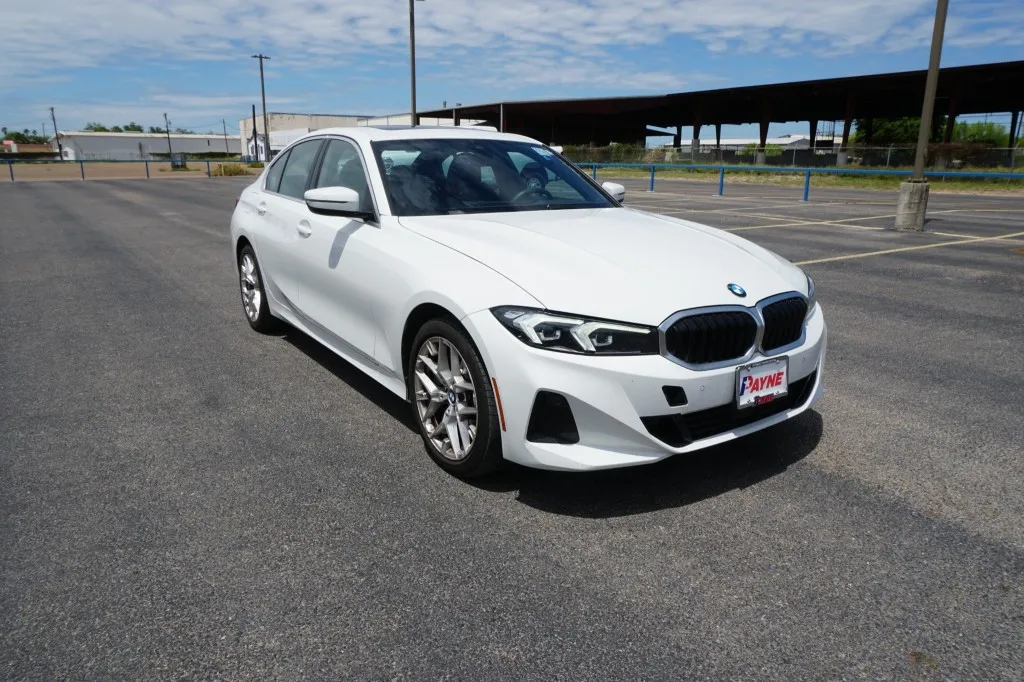 2025 BMW 3 Series 330i xDrive