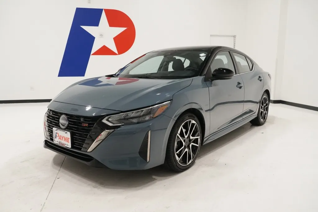 2025 Nissan Sentra SR
