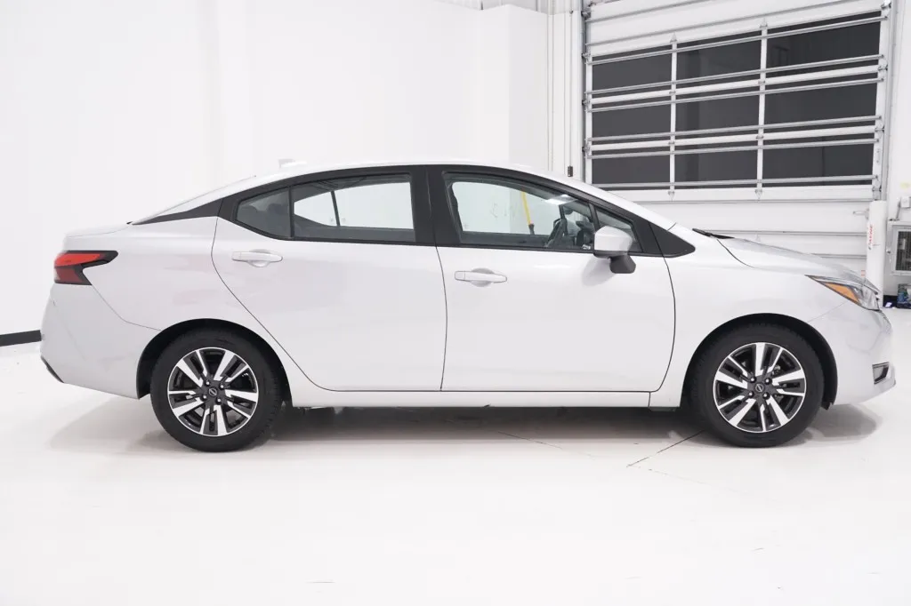 2025 Nissan Versa SV 2025 Nissan Versa SV