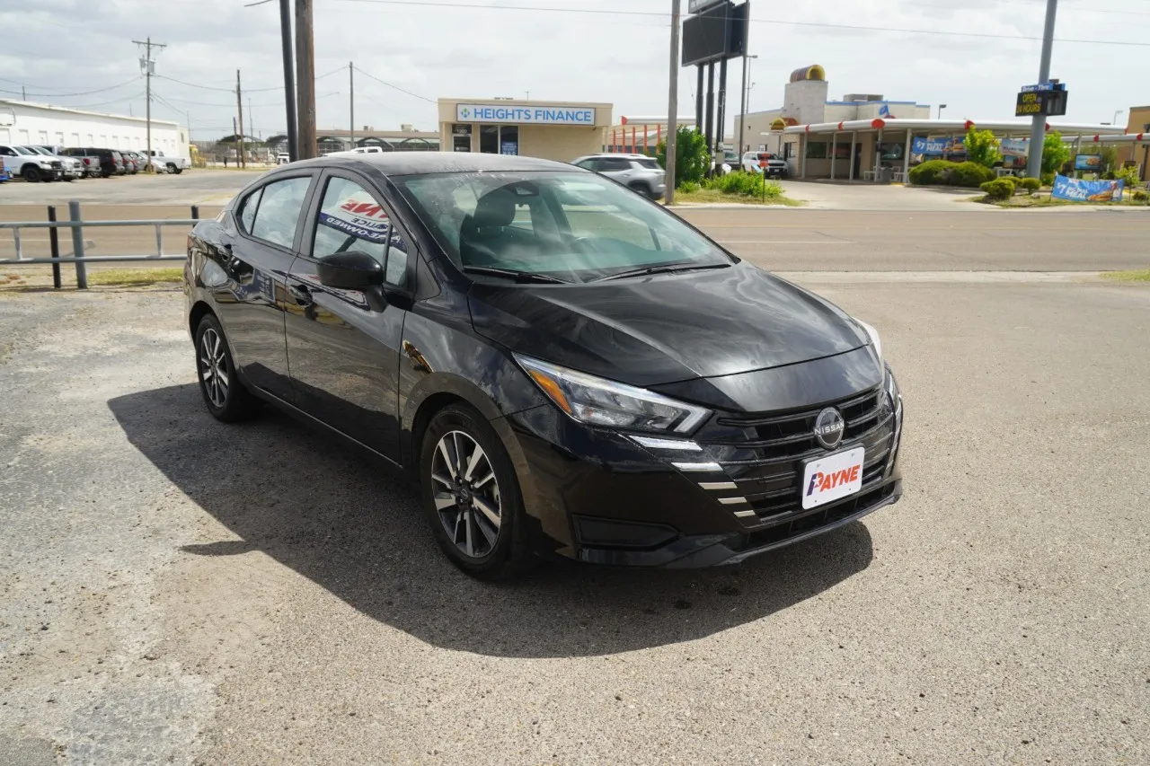 2025 Nissan Versa Sedan SV - Photo 3