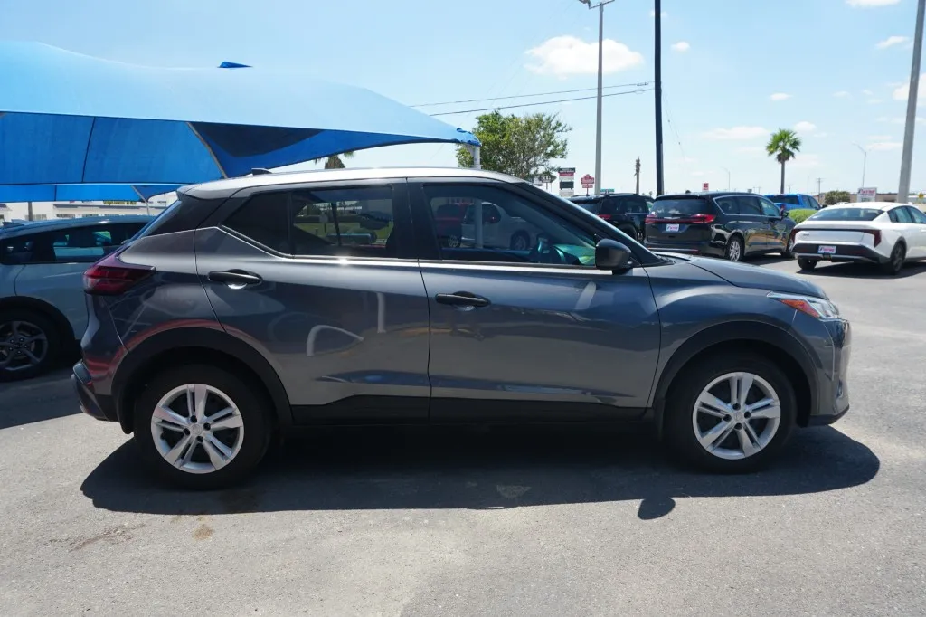 2024 Nissan Kicks S