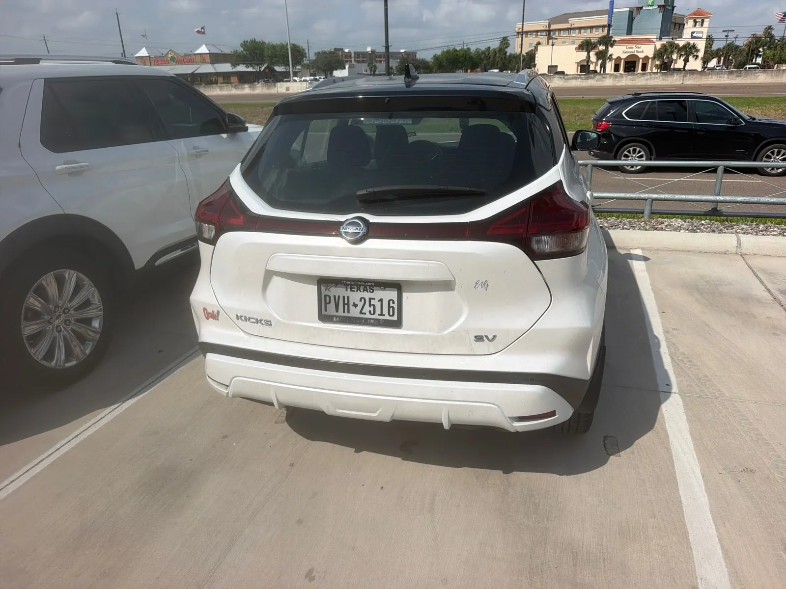 2021 Nissan Kicks SV 2021 Nissan Kicks SV