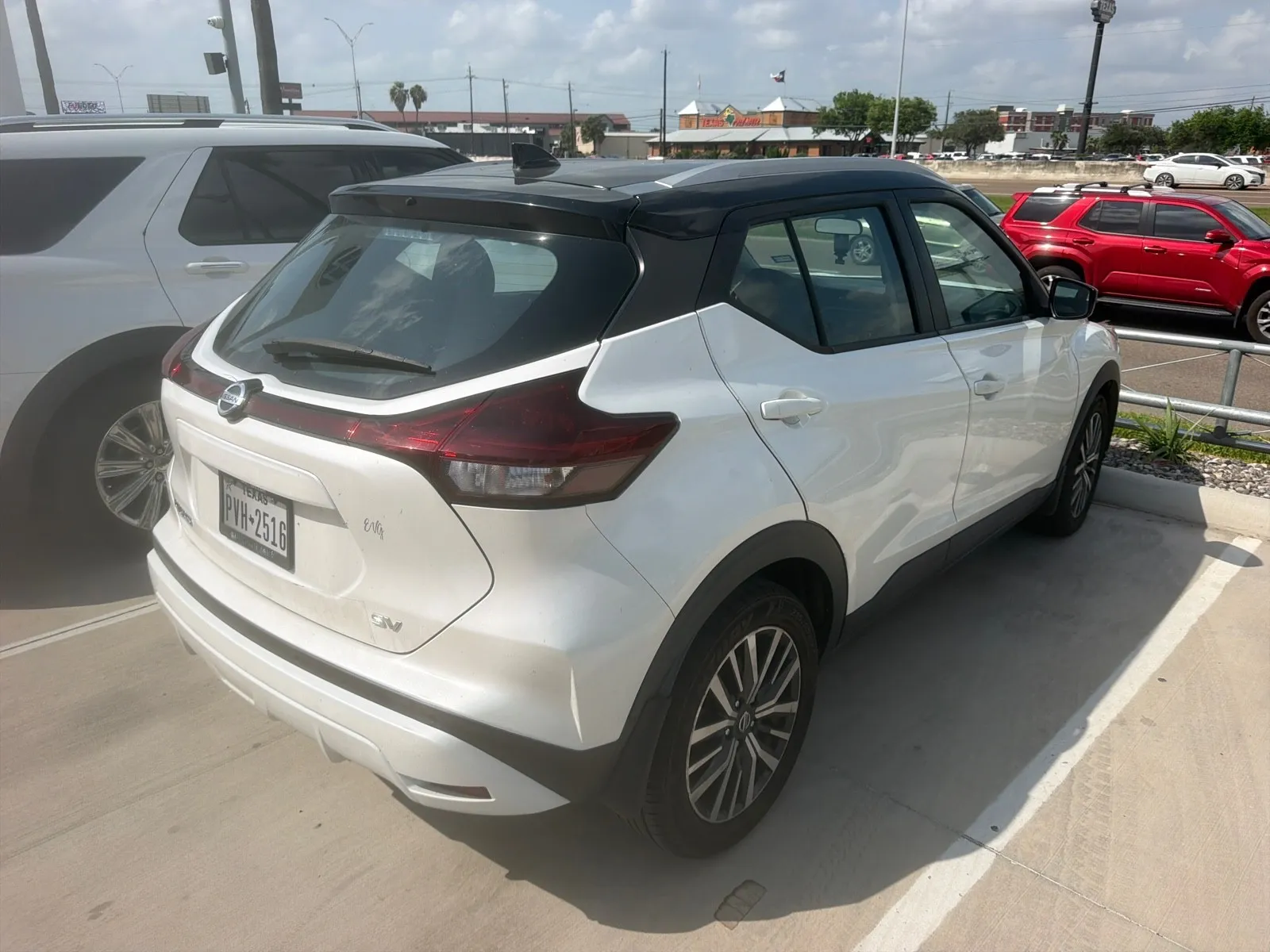 2021 Nissan Kicks SV 2021 Nissan Kicks SV