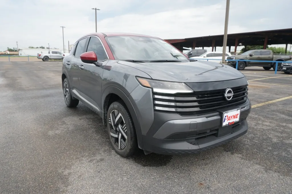 2025 Nissan Kicks SV