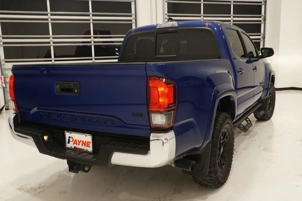 2022 Toyota Tacoma 2WD SR5