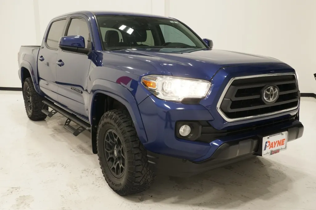 2022 Toyota Tacoma 2WD SR5