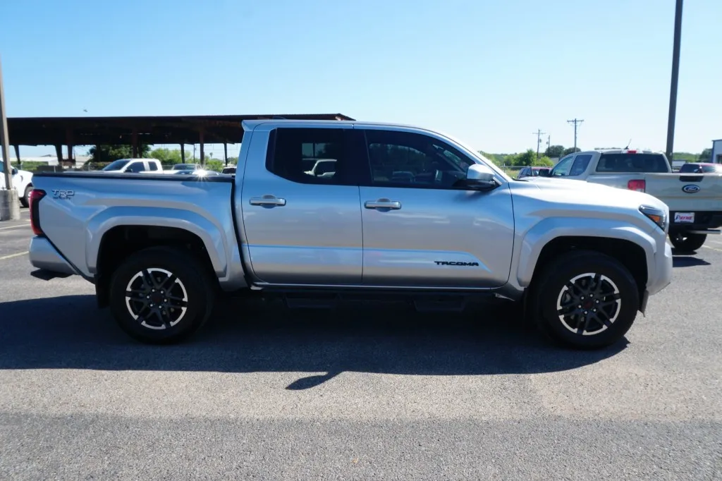 2024 Toyota Tacoma 2WD SR5