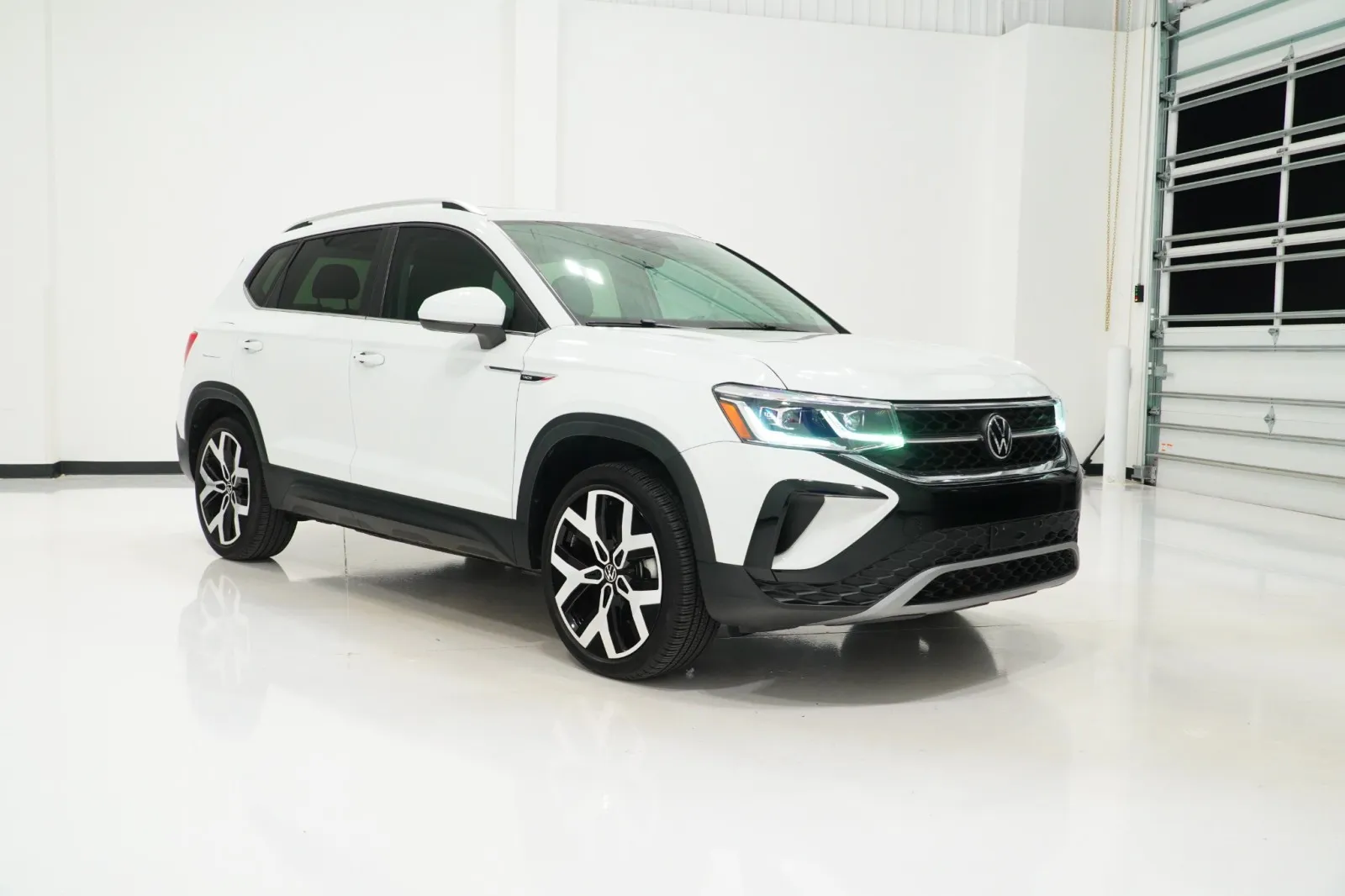 2023 Volkswagen Taos SEL