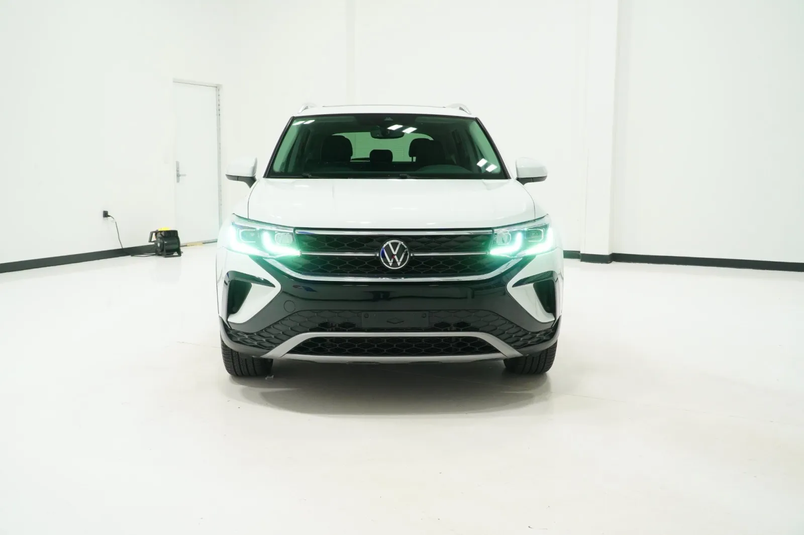 2023 Volkswagen Taos SEL