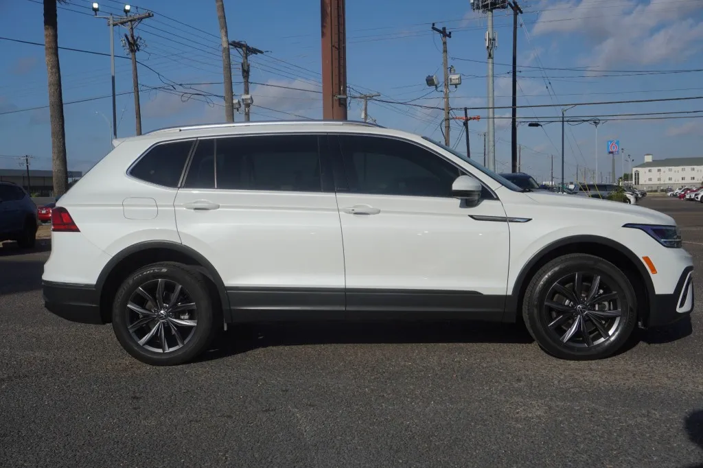 2023 Volkswagen Tiguan SE