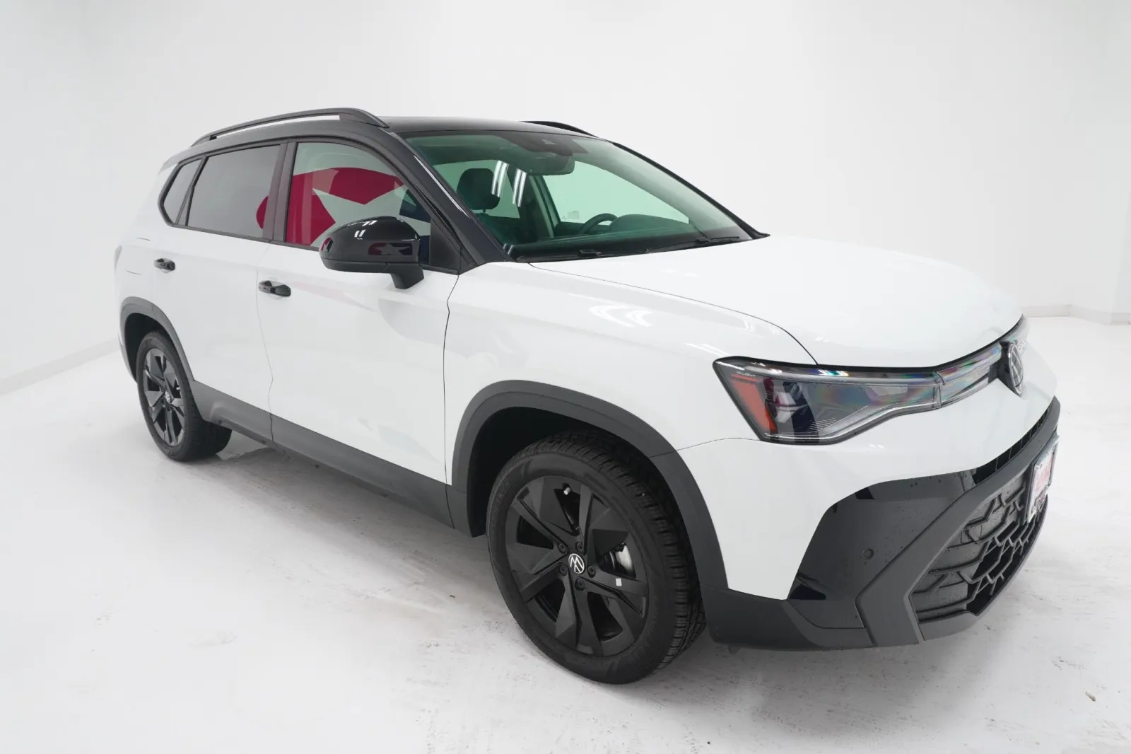 2026 Volkswagen Taos SE Black