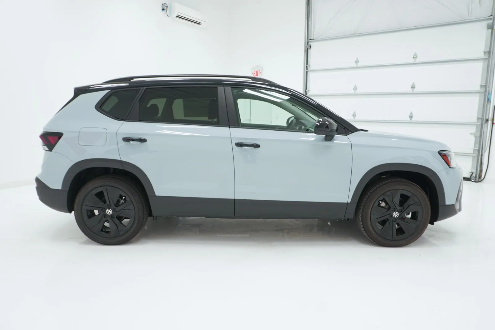 2026 Volkswagen Taos SE Black 2026 Volkswagen Taos SE Black