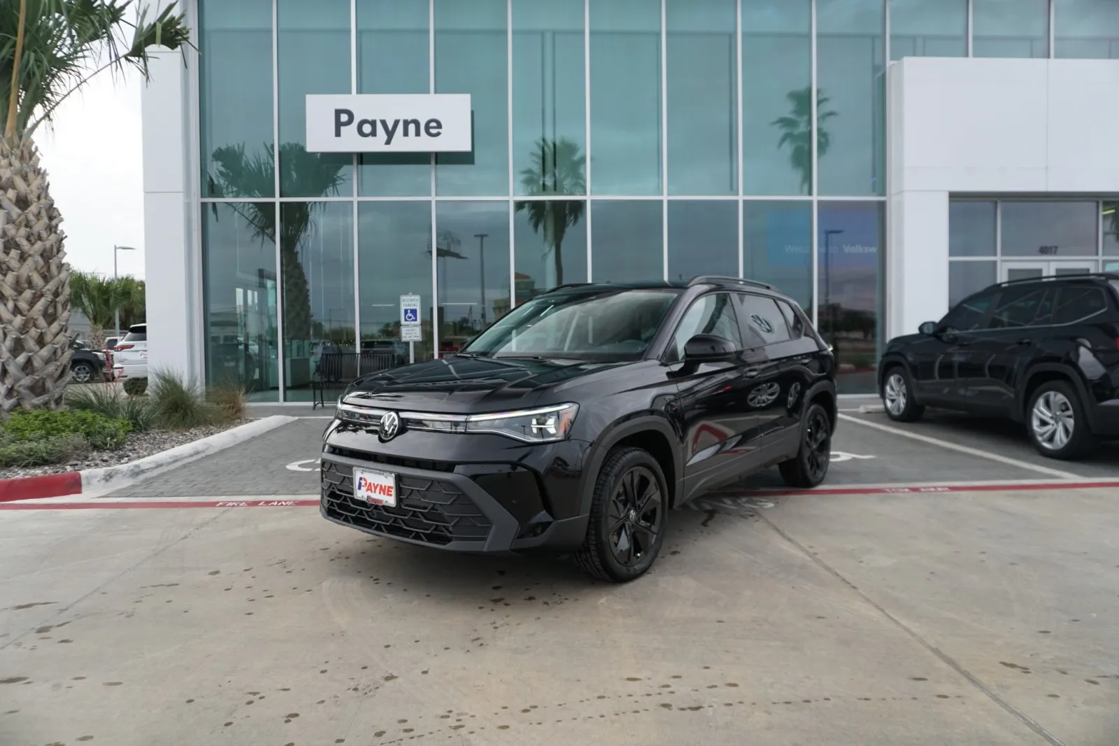 2026 Volkswagen Taos SE Black