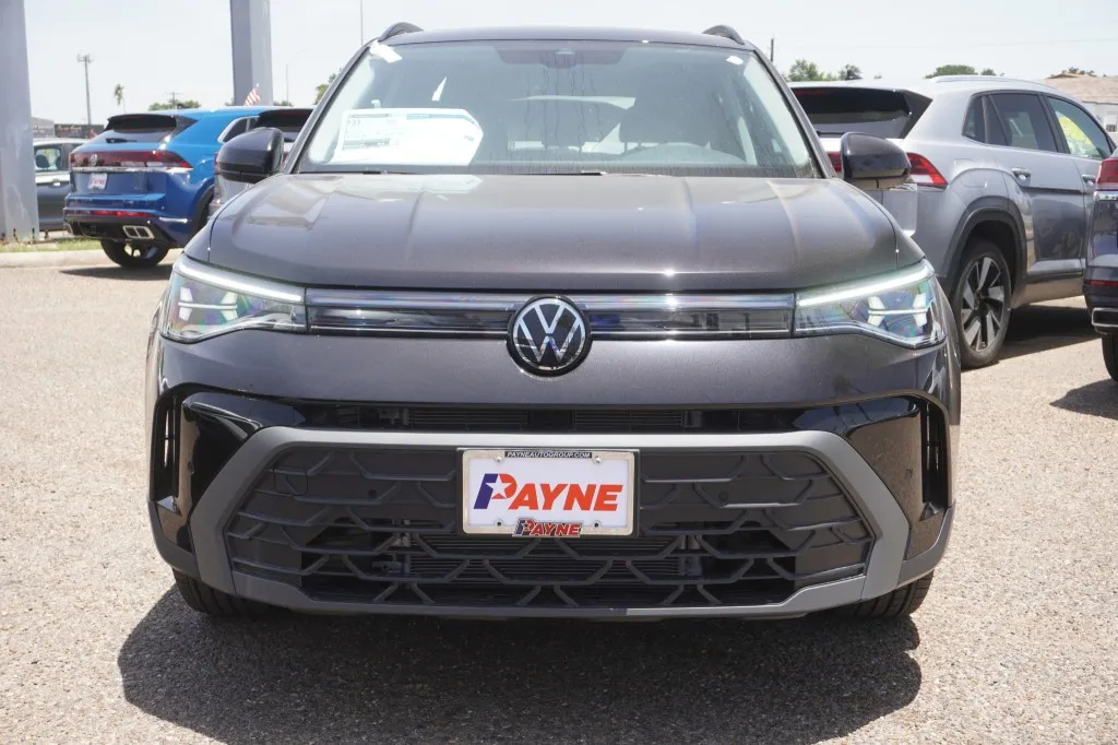 2026 Volkswagen Taos SE Black
