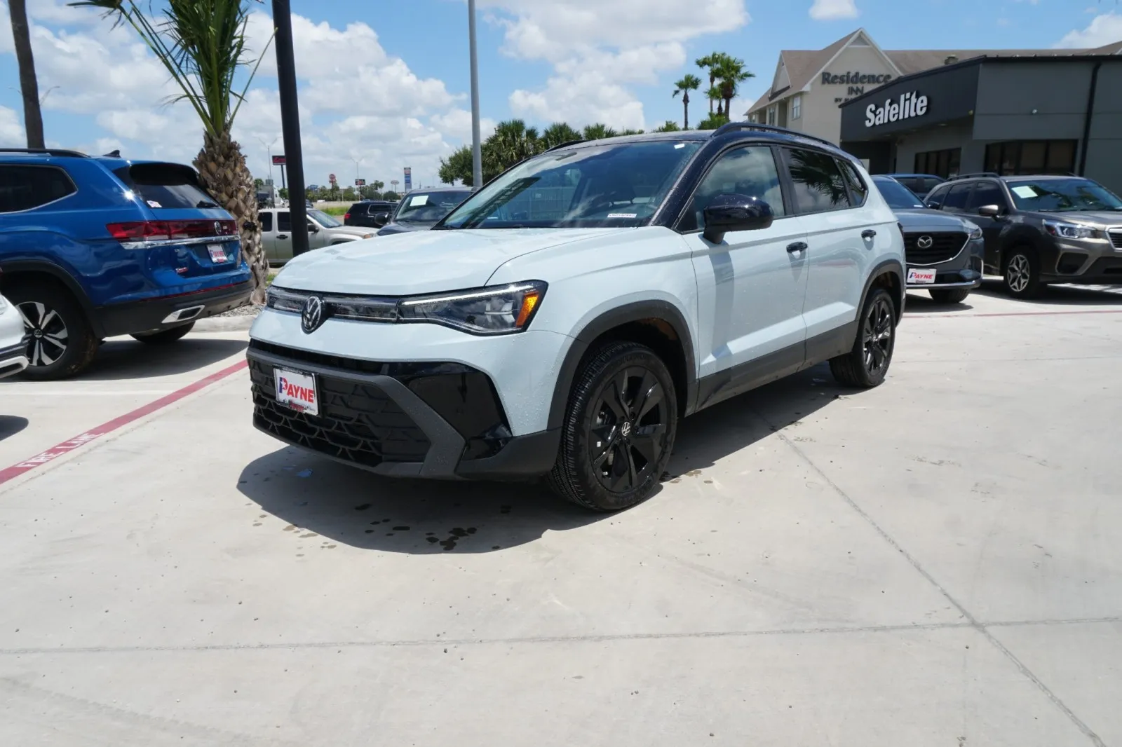2025 Volkswagen Taos SE Black