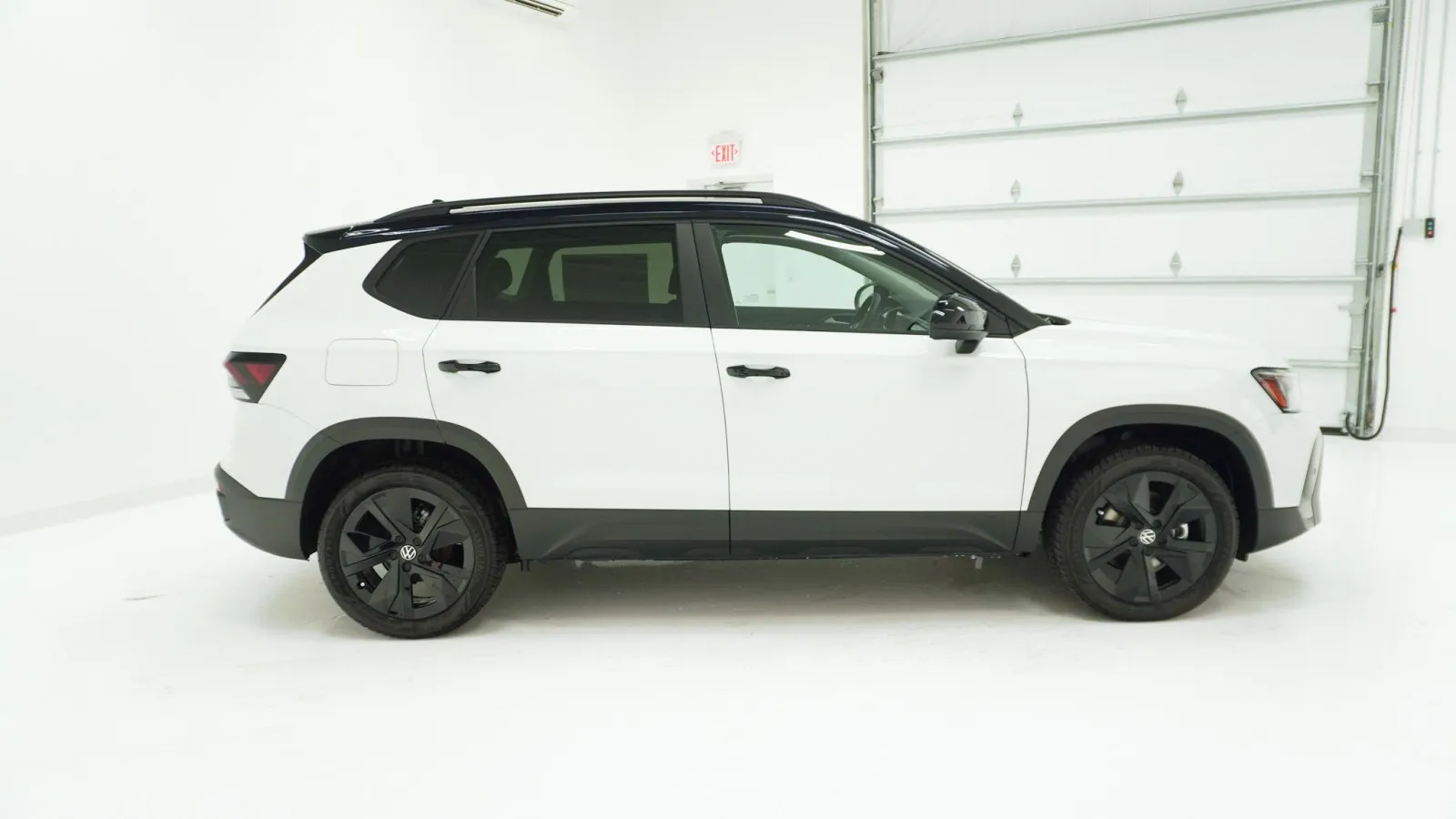 2026 Volkswagen Taos SE Black 2026 Volkswagen Taos SE Black