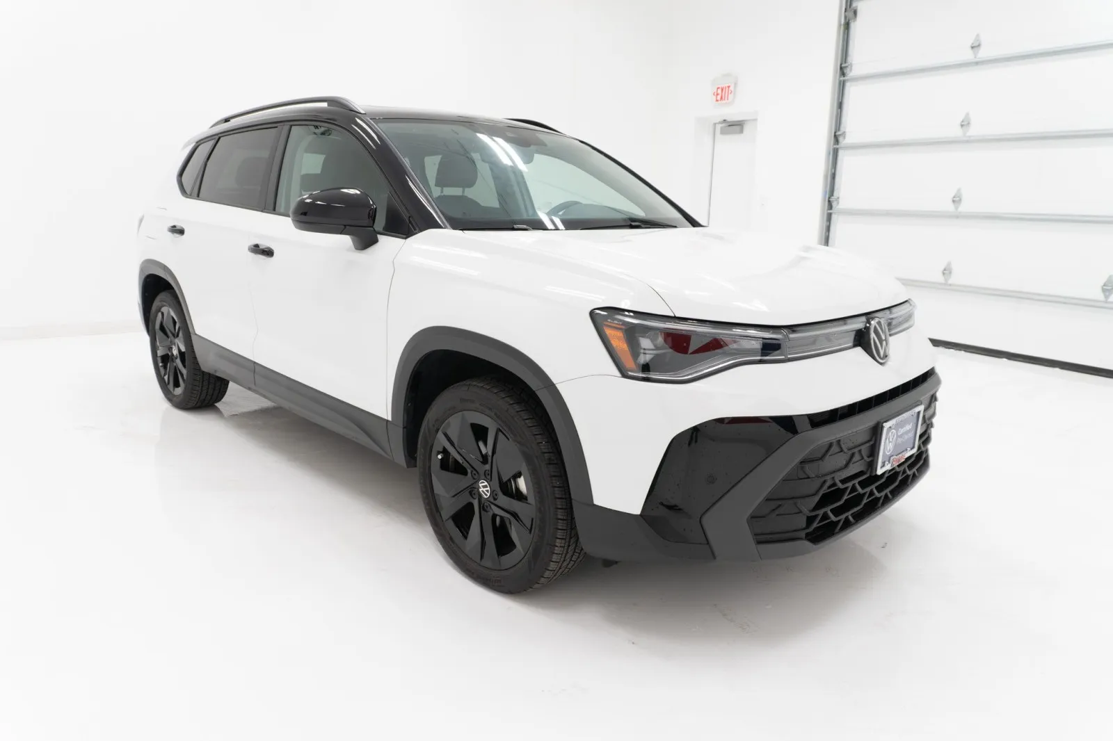 2026 Volkswagen Taos SE Black