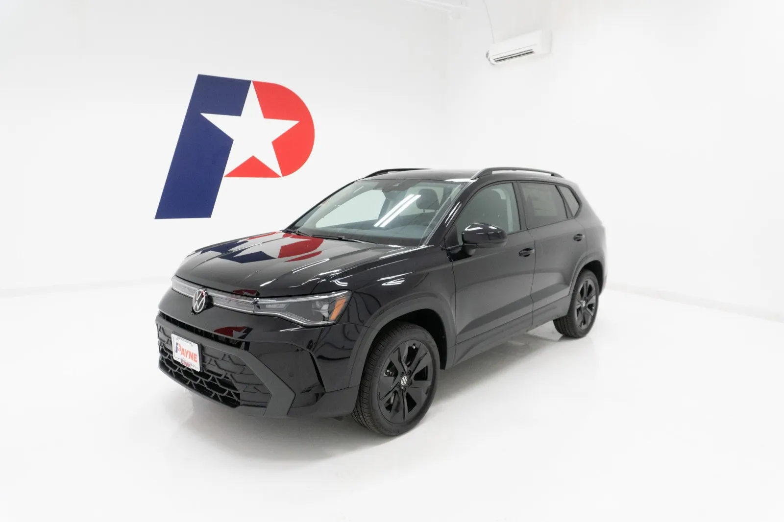 2027 Volkswagen Taos SE Black