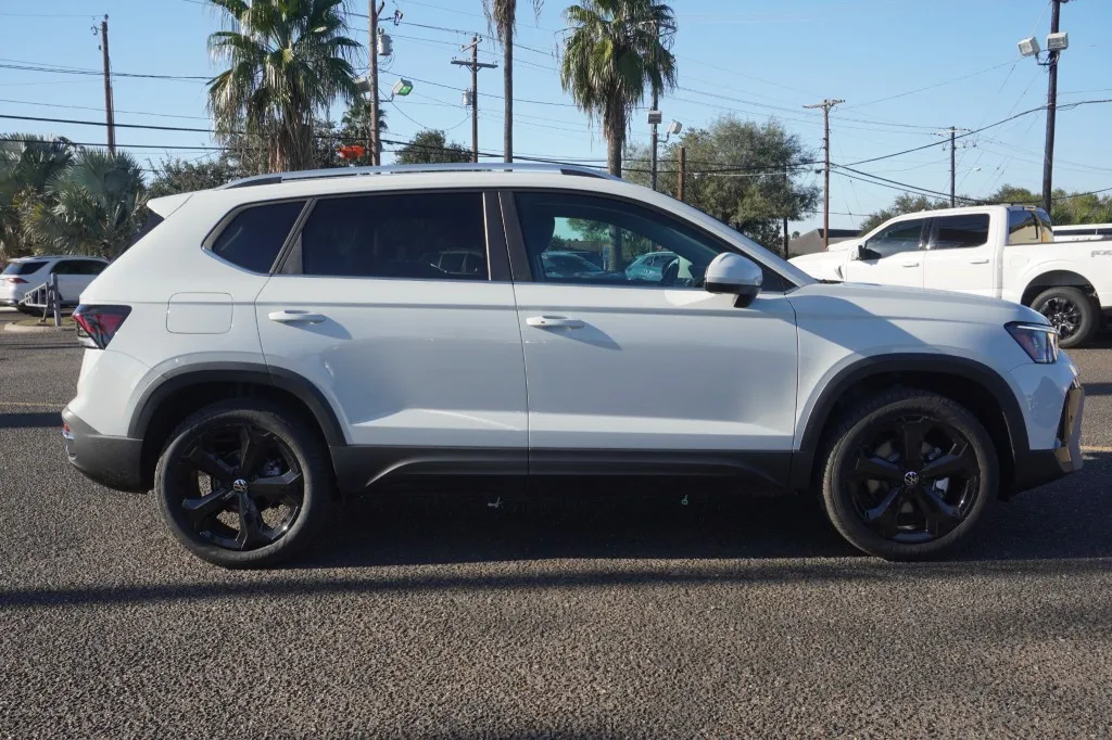 2026 Volkswagen Taos SEL 2026 Volkswagen Taos SEL