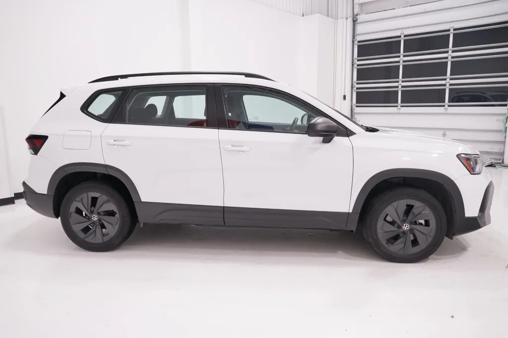 2025 Volkswagen Taos S