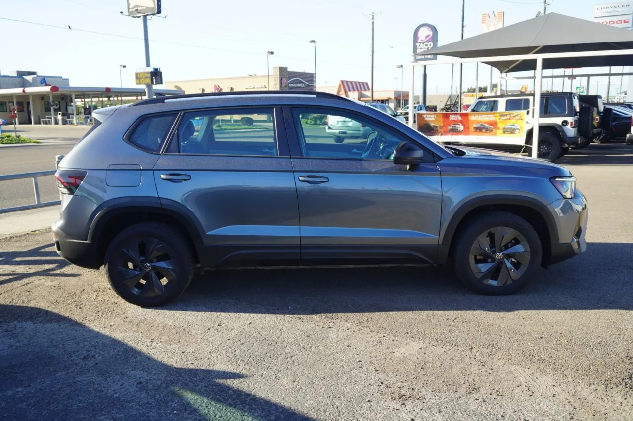 2025 Volkswagen Taos S