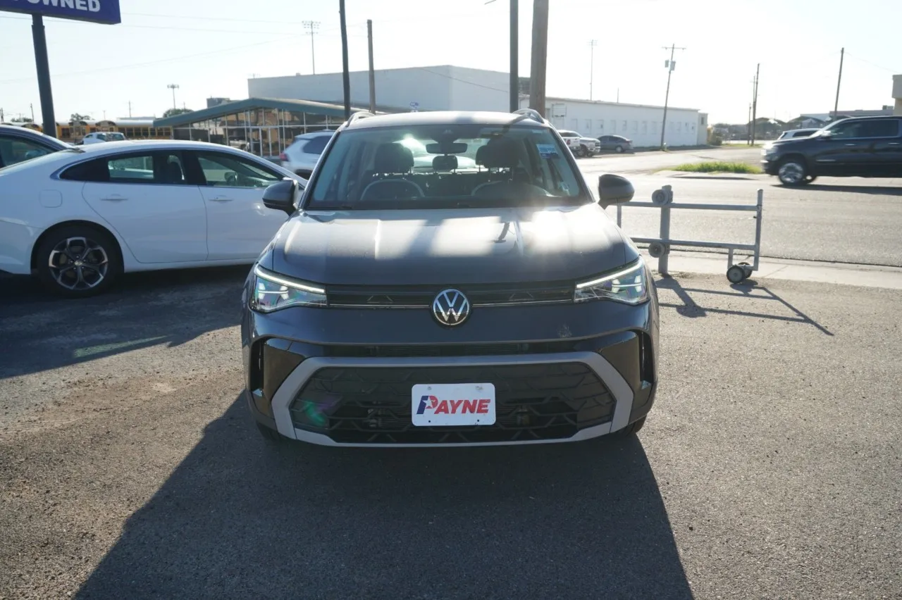 2025 Volkswagen Taos S