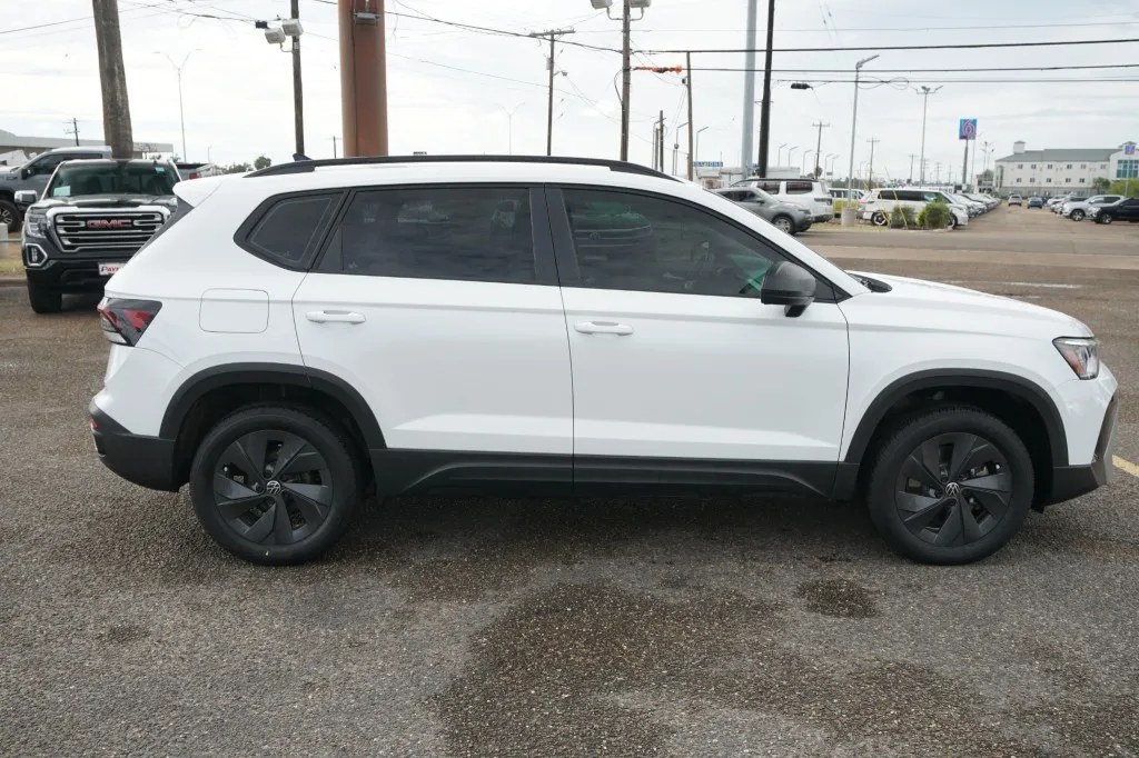 2025 Volkswagen Taos S