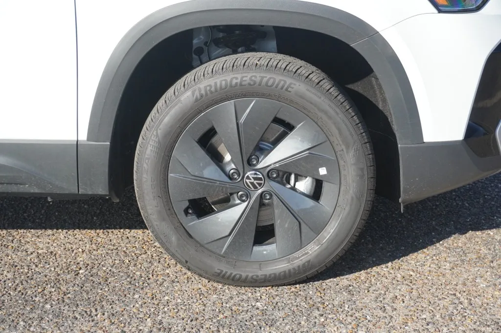 2027 Volkswagen Taos S