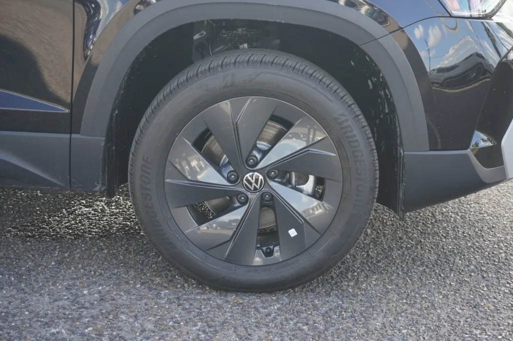 2027 Volkswagen Taos S