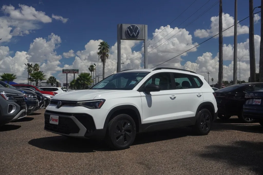 2027 Volkswagen Taos S