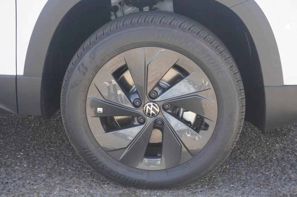 2027 Volkswagen Taos S
