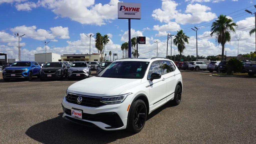 2024 Volkswagen Tiguan SE R-Line Black