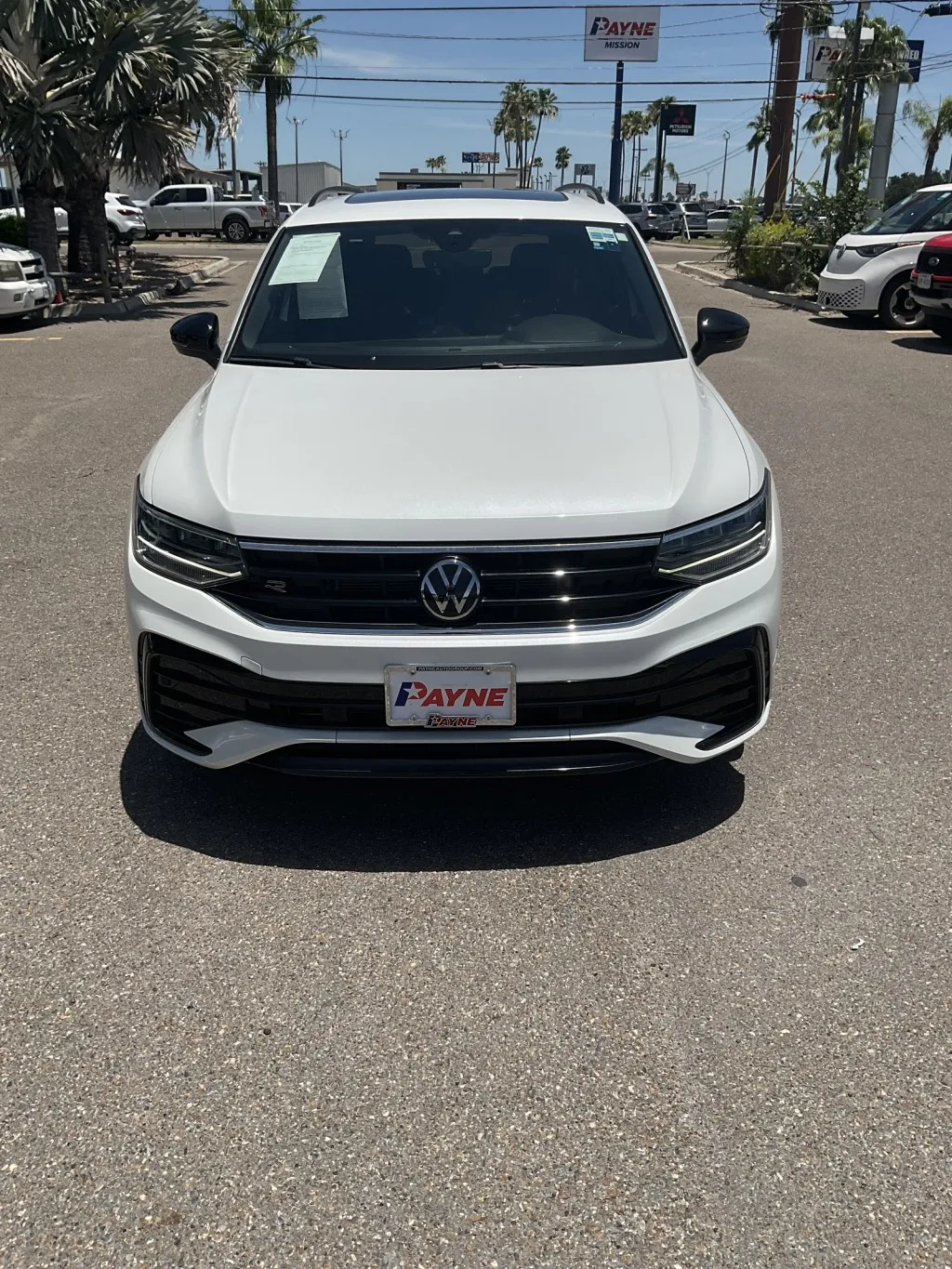 2024 Volkswagen Tiguan SE R-Line Black