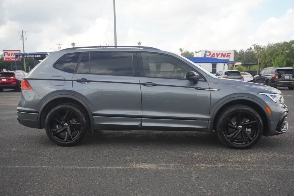 2023 Volkswagen Tiguan SE R-Line Black