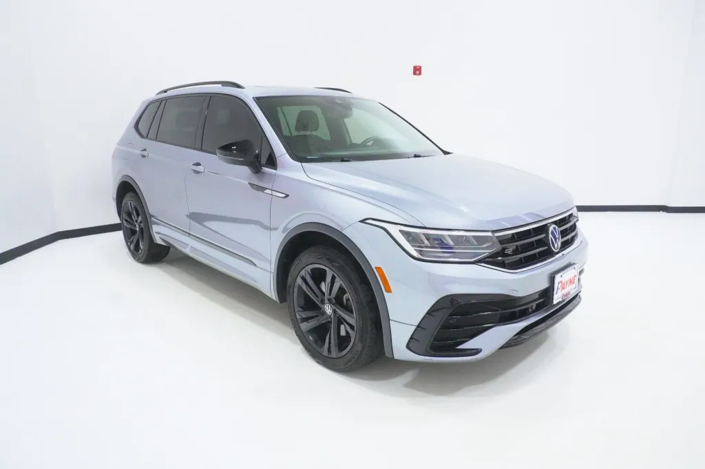 2023 Volkswagen Tiguan SE R-Line Black 2023 Volkswagen Tiguan SE R-Line Black