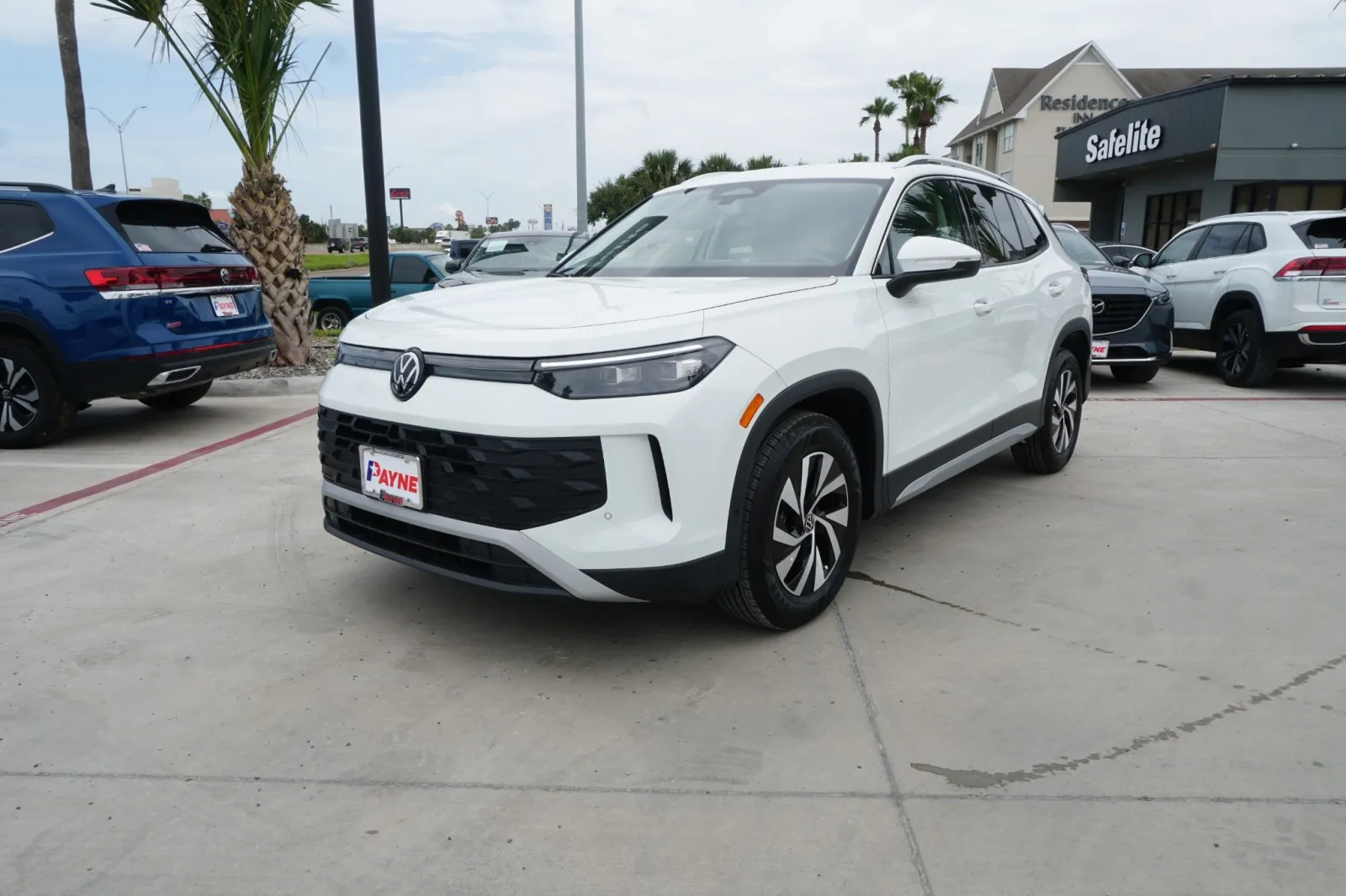 2026 Volkswagen Tiguan S's photo