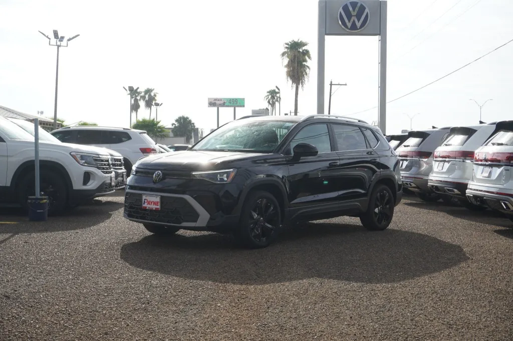 2025 Volkswagen Taos SE