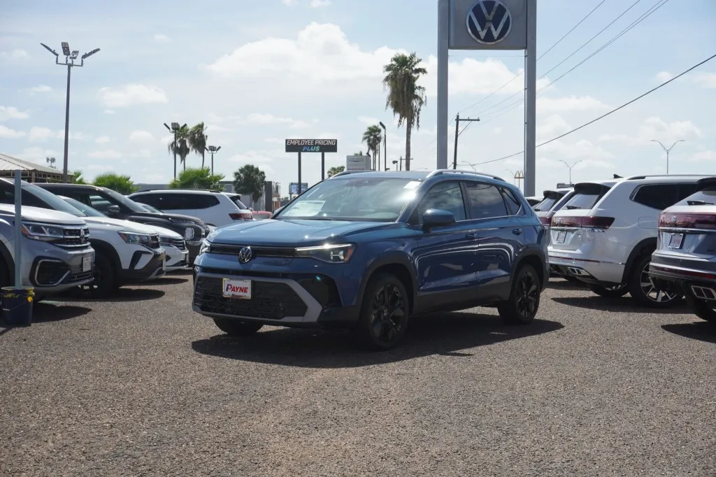 2025 Volkswagen Taos SE