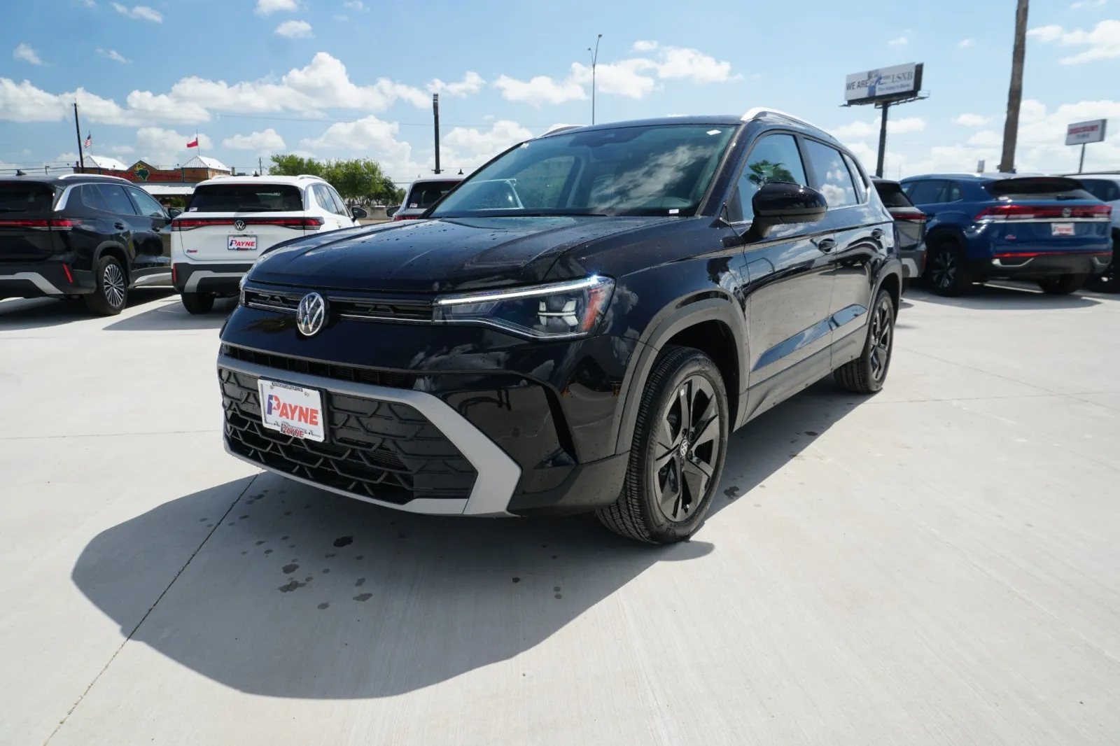 2025 Volkswagen Taos SE
