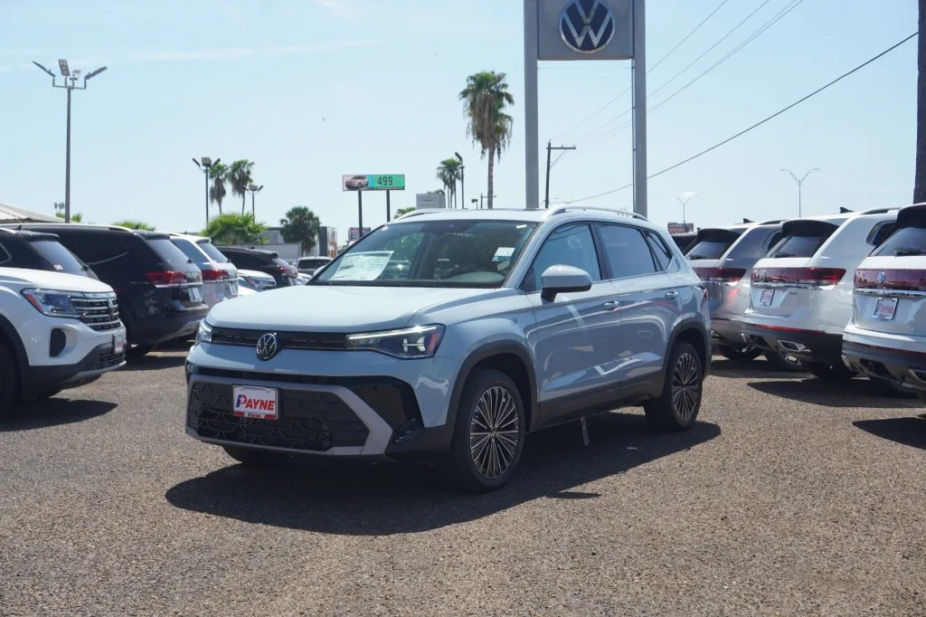 2025 Volkswagen Taos SE