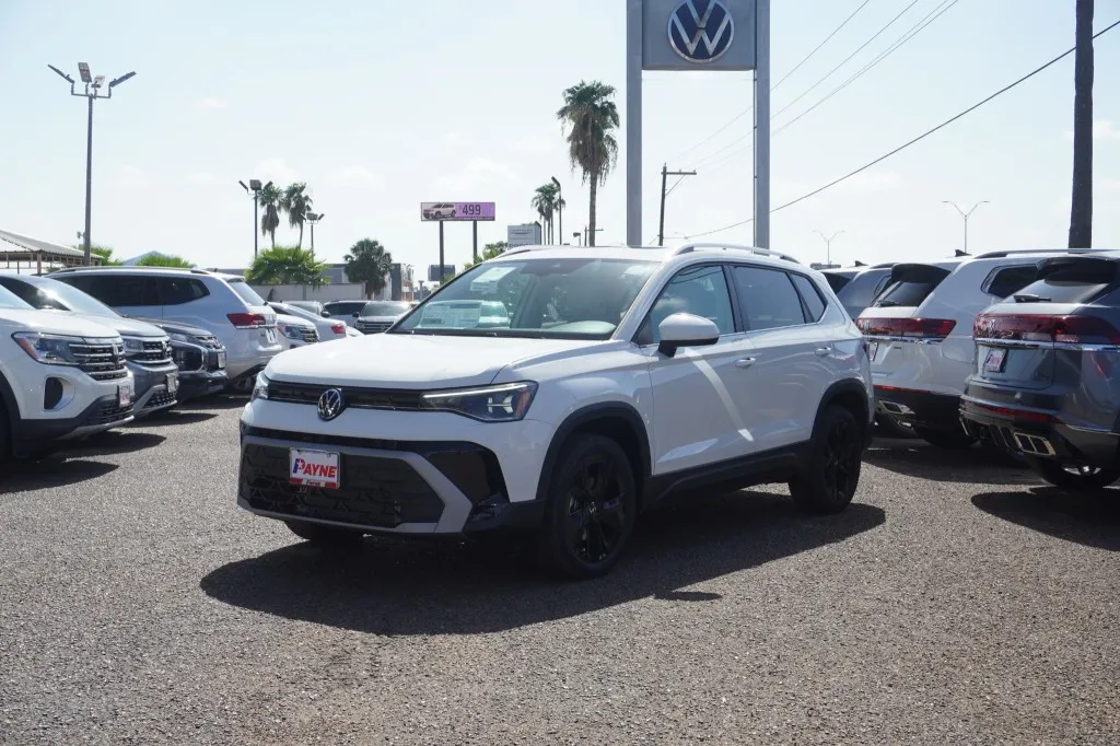 2025 Volkswagen Taos SE