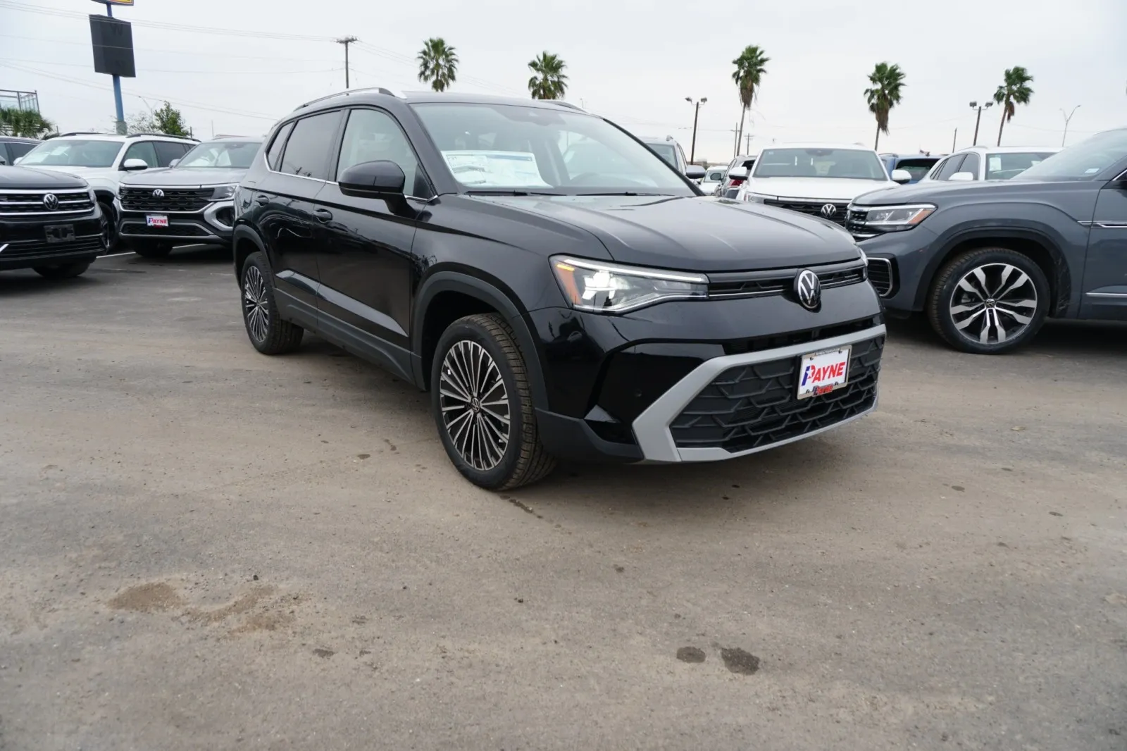 2025 Volkswagen Taos SE