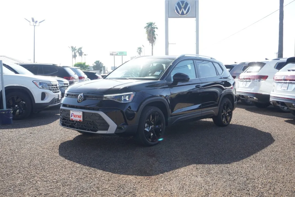 2025 Volkswagen Taos SE