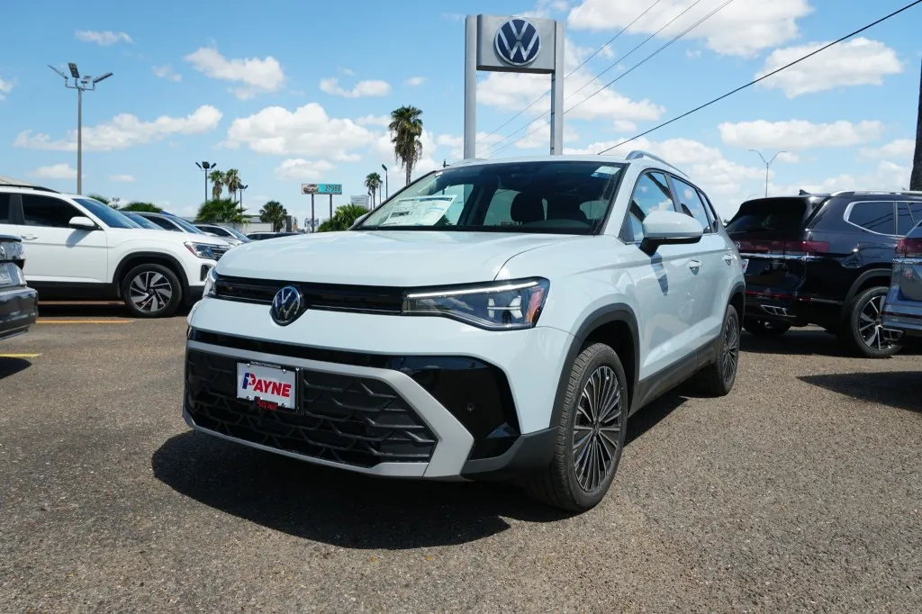 2025 Volkswagen Taos SE