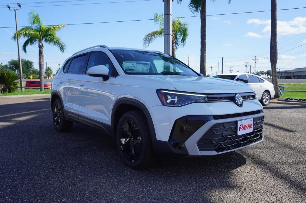 2026 Volkswagen Taos SE