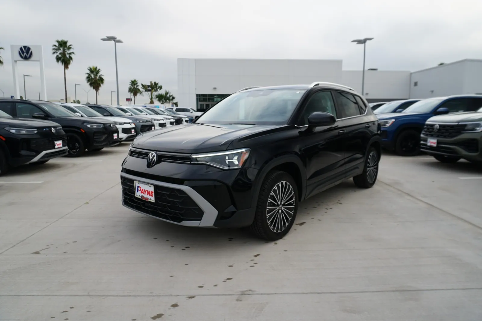 2026 Volkswagen Taos SE