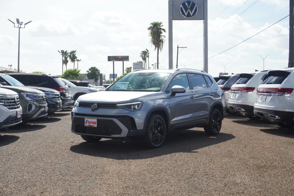 2025 Volkswagen Taos SE