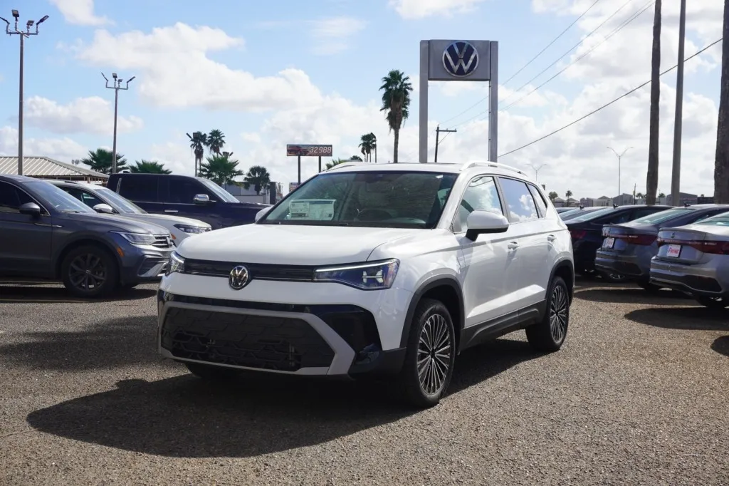 2027 Volkswagen Taos SE