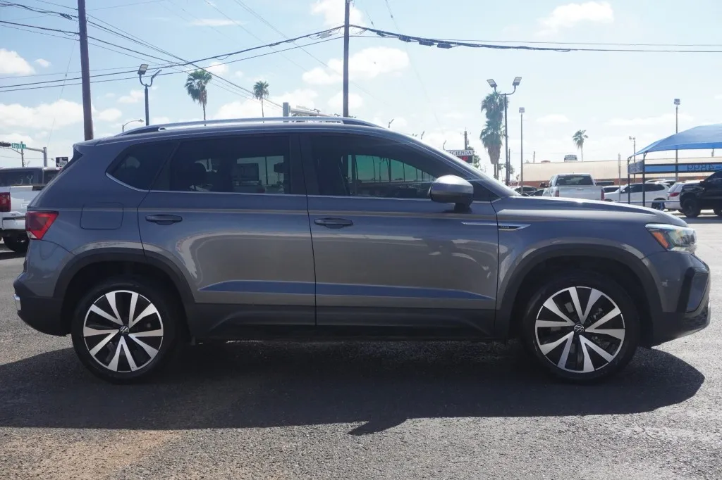 2023 Volkswagen Taos SE