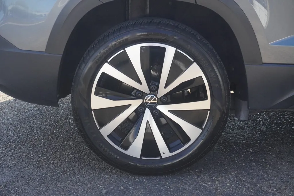 2023 Volkswagen Taos SE